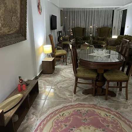 Nile View Apartment - Fully Furnished Cairo Room photo