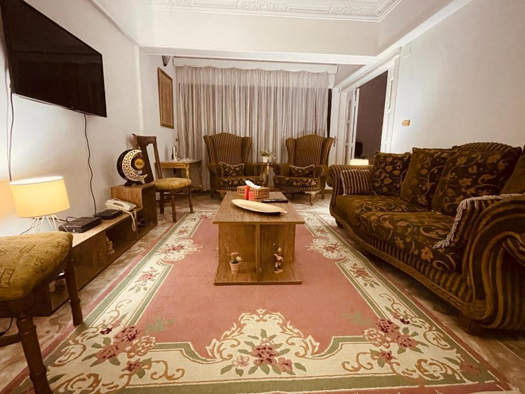 Nile View - Fully Furnished Apartment *