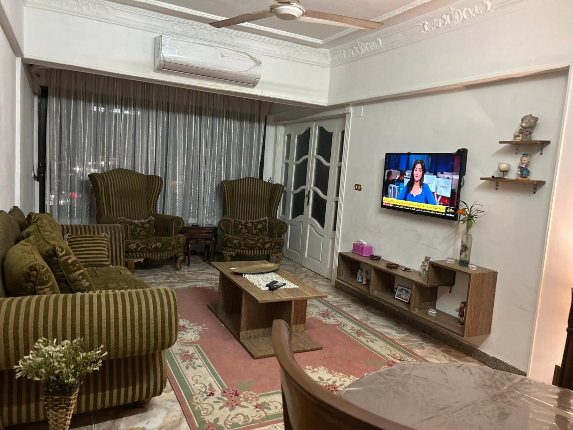 Nile View - Fully Furnished Apartment